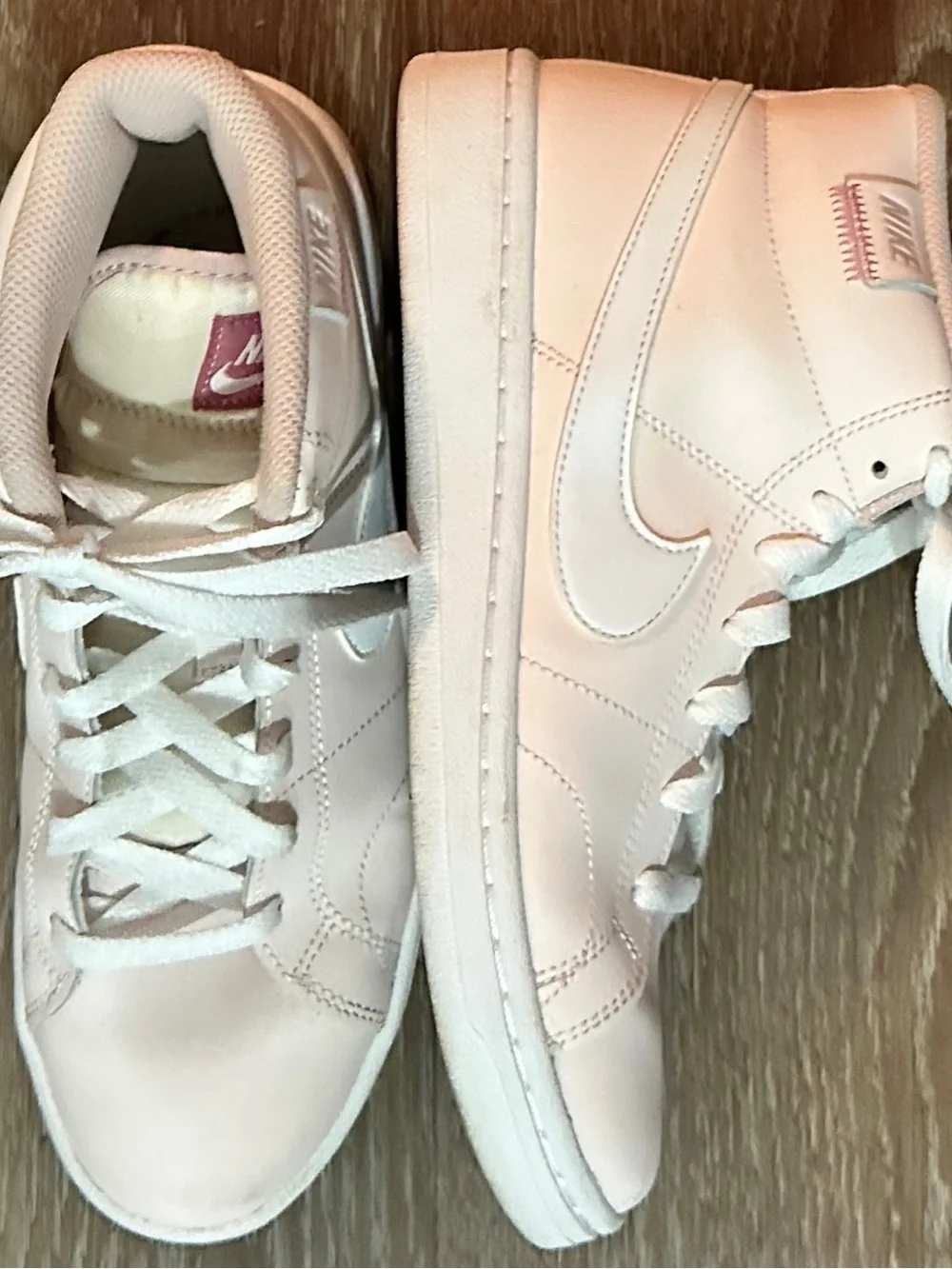 Nike WOMEN'S NIKE COURT ROYALE 2 MID SNEAKERS size 7 Pink White VGC